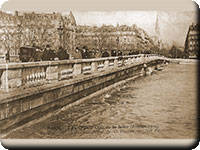 1910-Le zouave du Pont de l'Alma s'en sort